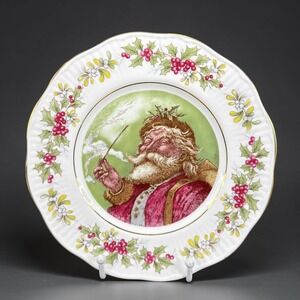 Queen's Old St Nicholas Fine Bone China Plate Rosina England Santa Holly 8in